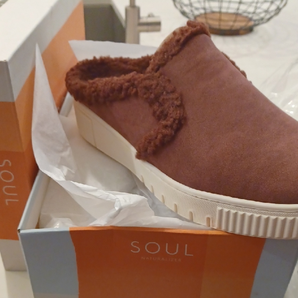 SOUL Naturalizer Womens Truly Cozy Faux Fur Lined Slip On Mules Shoes NWB $80